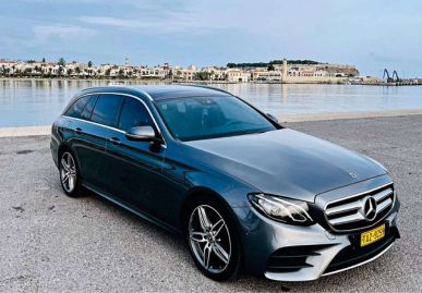 car mercedes sedan